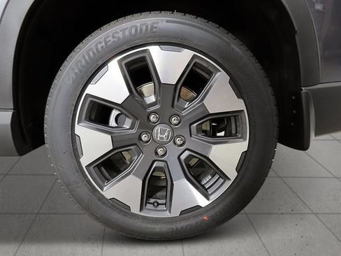 New 2026 Honda Pilot Touring image 9