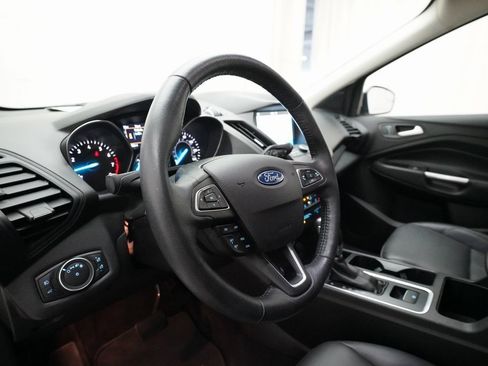 Used 2019 Ford Escape SEL image 8