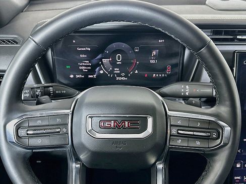 Used 2026 GMC Terrain Elevation w/ Elevation Premium Package AWD/4WD image 12