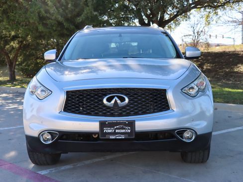 Used 2017 INFINITI QX70 3.7 w/ Premium Package image 3