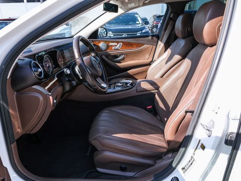 Used 2018 Mercedes-Benz E 300 image 20