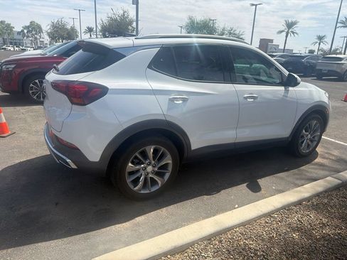Used 2023 Buick Encore GX Essence w/ Experience Buick Package FWD image 4