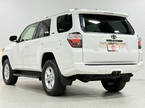 Used 2017 Toyota 4Runner SR5 image 8