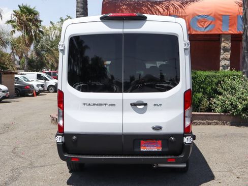 Used 2024 Ford Transit 350 XLT RWD image 7