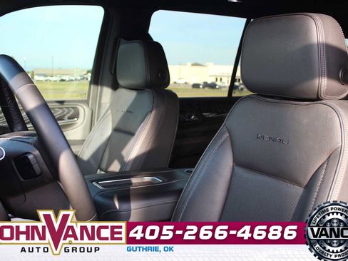 Used 2023 GMC Yukon Denali w/ Max Trailering Package AWD/4WD image 25