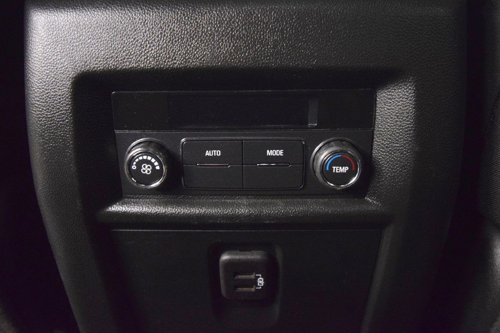 Used 2023 Chevrolet Traverse LT AWD/4WD image 34