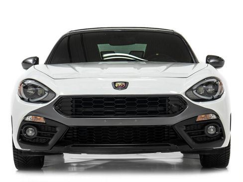 Used 2017 FIAT 124 Spider Abarth image 7