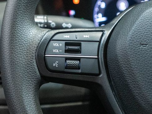 Used 2023 Honda Accord EX image 18