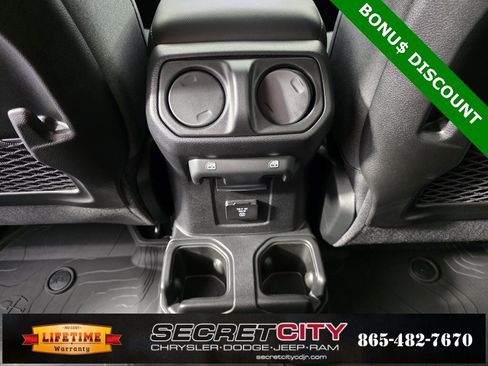 New 2025 Jeep Wrangler Unlimited Rubicon w/ Steel Bumper Group image 26