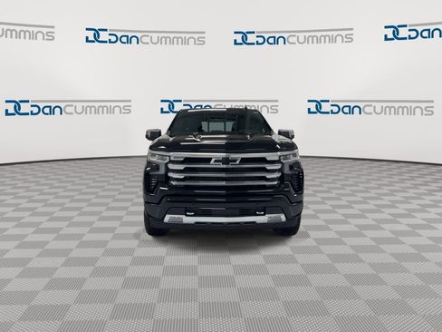 New 2026 Chevrolet Silverado 1500 High Country w/ Technology Package AWD/4WD image 3