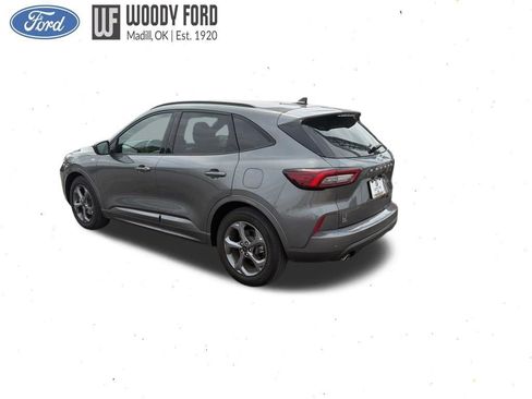 Used 2023 Ford Escape ST-Line w/ Tech Pack #1 FWD image 3