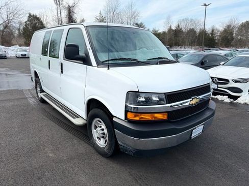 Used 2024 Chevrolet Express 2500 w/ Driver Convenience Package RWD image 2