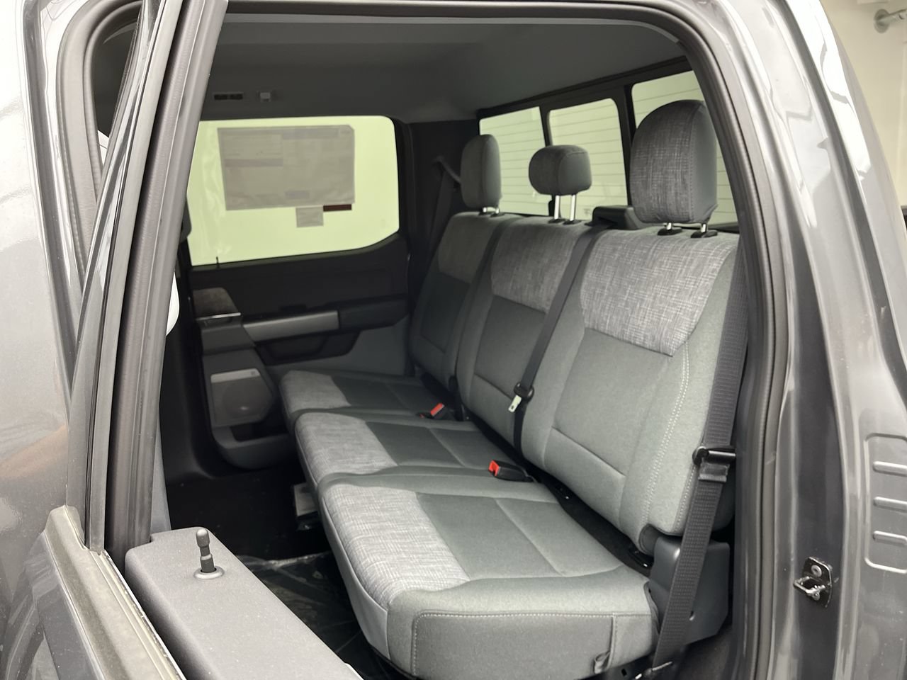 New 2026 Ford F250 XLT w/ XLT Premium Package AWD/4WD image 13