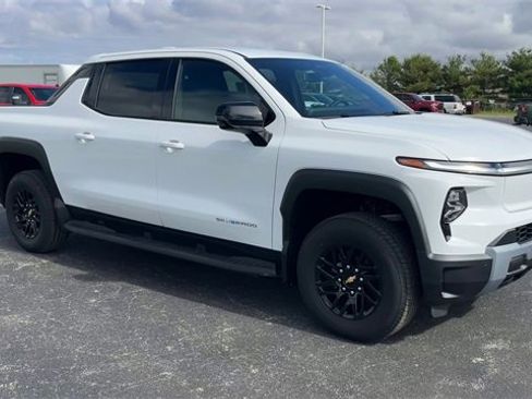 New 2025 Chevrolet Silverado EV LT image 2