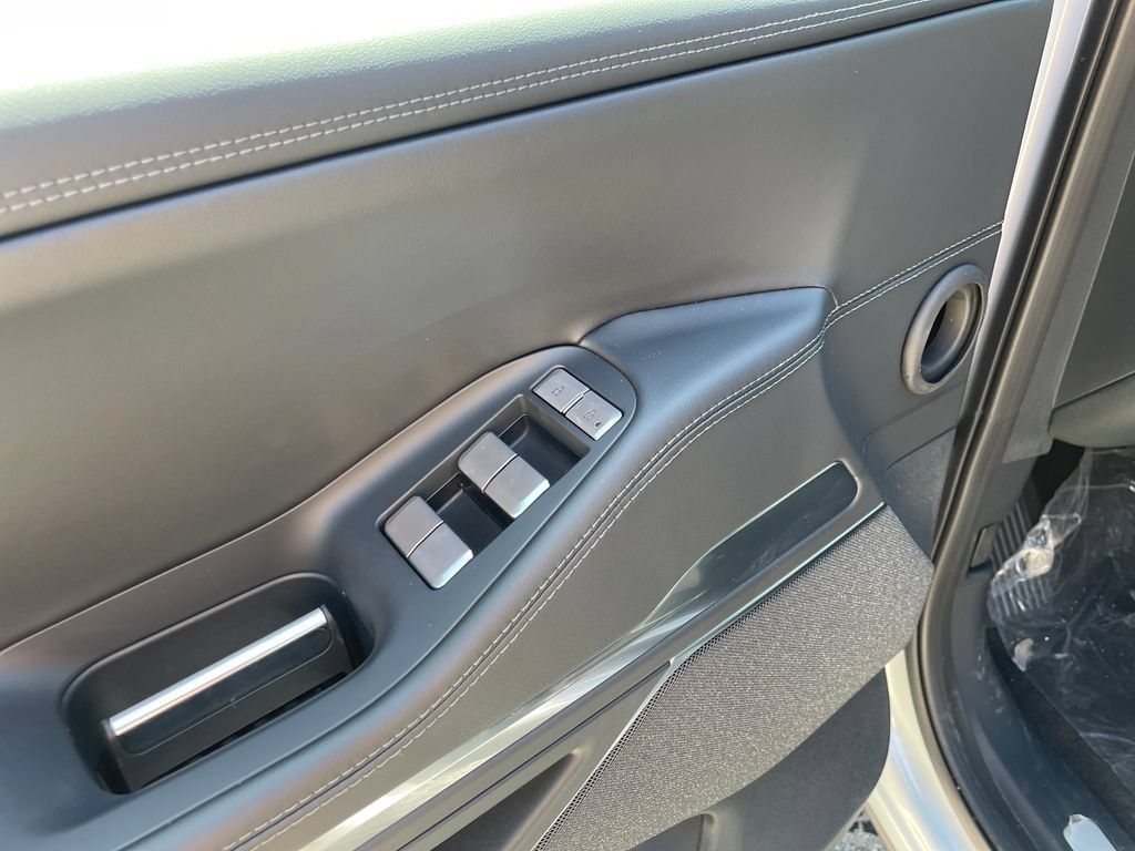 New 2026 Lincoln Navigator Reserve w/ Jet Appearance Package AWD/4WD image 16