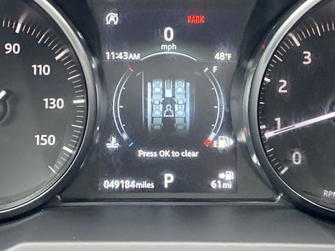 Used 2019 Land Rover Range Rover Evoque SE Premium image 16