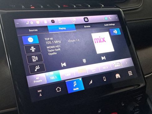 Used 2023 Jeep Grand Cherokee L Limited image 20