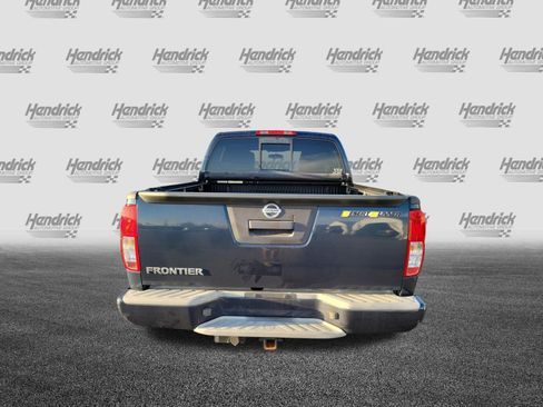 Used 2016 Nissan Frontier Desert Runner RWD image 9
