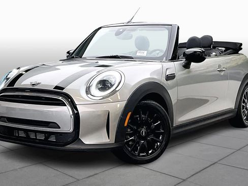 Used 2023 MINI Cooper Cooper image 2