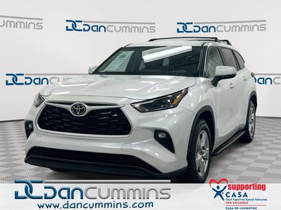 Used 2023 Toyota Highlander LE