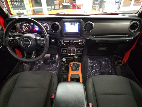 Used 2023 Jeep Gladiator Sport AWD/4WD image 39