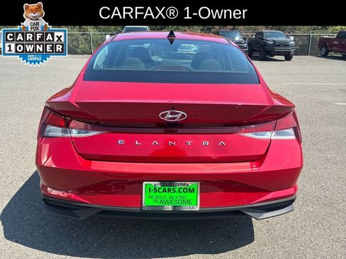 Used 2022 Hyundai Elantra SEL FWD image 5