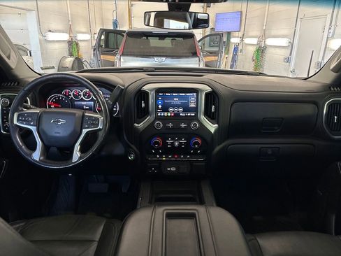 Used 2021 Chevrolet Silverado 1500 LT Trail Boss w/ Convenience Package II image 25