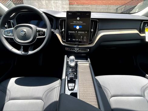 New 2026 Volvo XC60 B5 Core image 9