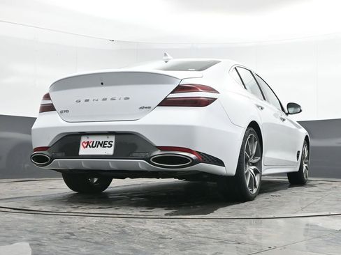 Used 2024 Genesis G70 2.5T image 37