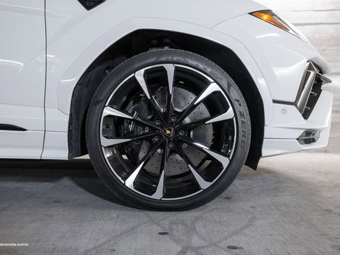 Used 2024 Lamborghini Urus S image 19