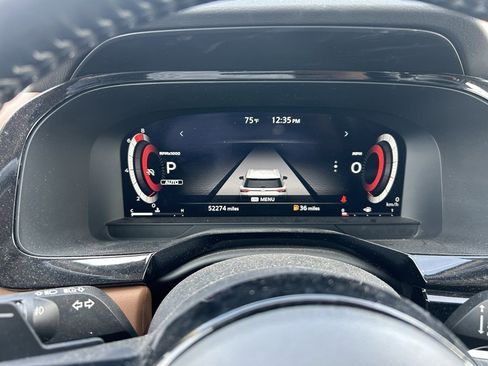 Used 2022 Nissan Pathfinder Platinum w/ Cargo Package image 12