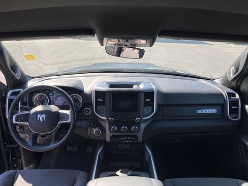 Used 2022 RAM 1500 Big Horn AWD/4WD image 12