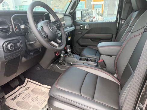 New 2026 Jeep Wrangler Unlimited Rubicon AWD/4WD image 13