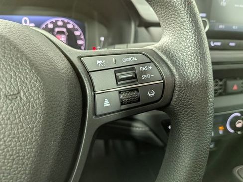 Used 2023 Honda Accord EX image 7