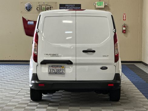 Used 2020 Ford Transit Connect XLT image 5