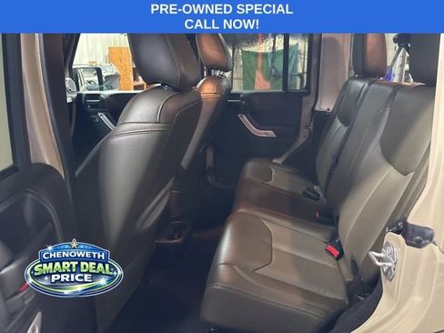 Used 2017 Jeep Wrangler Unlimited Sahara w/ Connectivity Group image 5