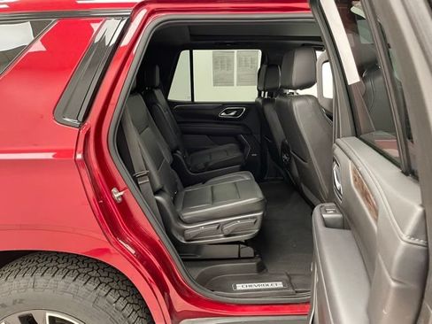 Certified 2021 Chevrolet Tahoe Z71 w/ Luxury Package AWD/4WD image 14