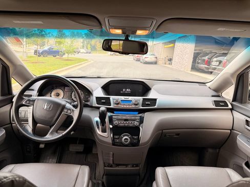Used 2011 Honda Odyssey EX-L image 25