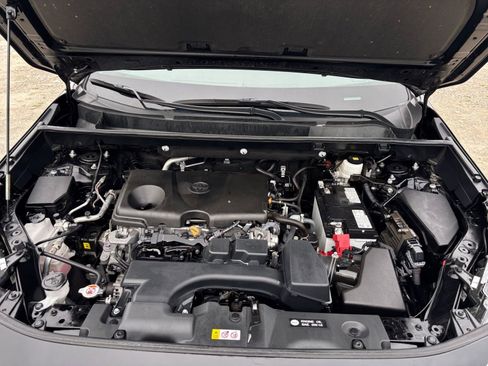 Used 2025 Toyota RAV4 XLE w/ Weather Package FWD image 33