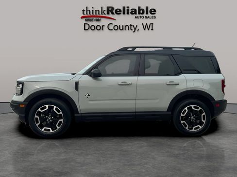 Used 2022 Ford Bronco Sport Outer Banks w/ Tech Package AWD/4WD image 2