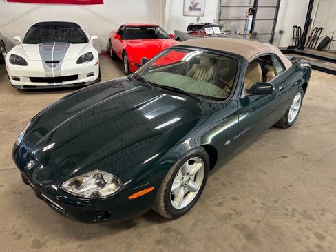 Used 1998 Jaguar XK8 Convertible RWD image 17