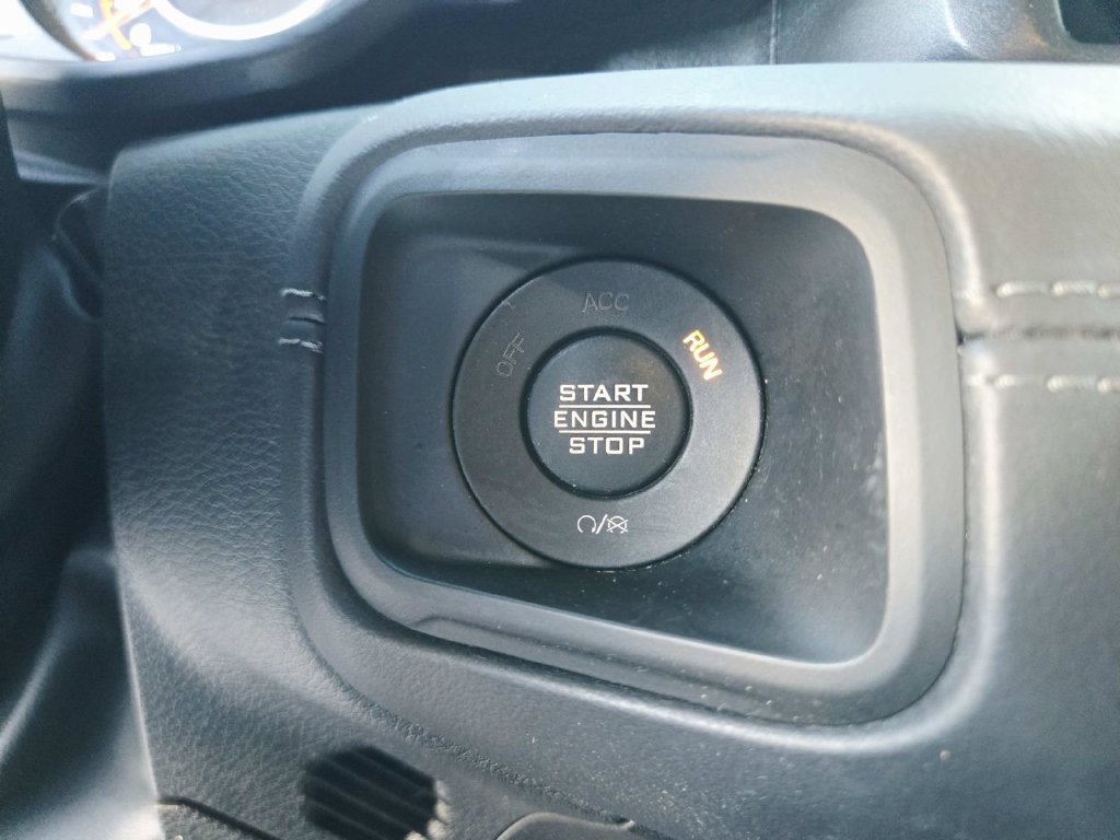 Used 2026 Jeep Wrangler Rubicon AWD/4WD image 34