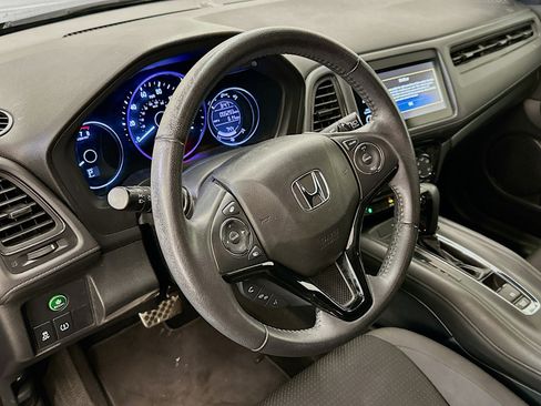 Used 2021 Honda HR-V Sport image 18
