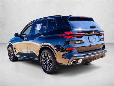 Used 2026 BMW X5 xDrive40i w/ M Sport Package AWD/4WD image 7