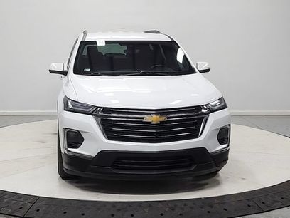 Used 2022 Chevrolet Traverse LT