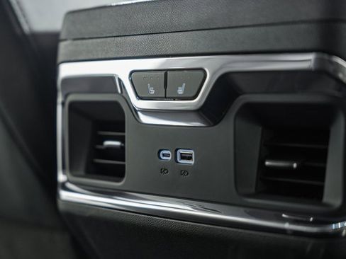 New 2026 Chevrolet Silverado 1500 High Country w/ High Country Premium Package image 39