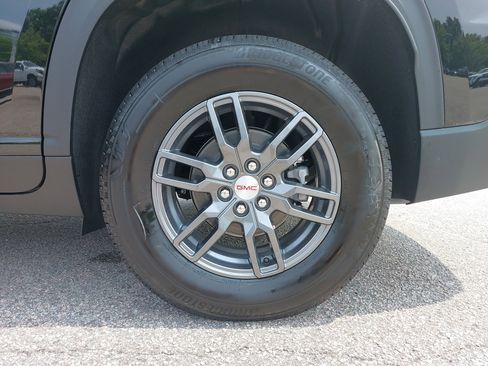 New 2025 GMC Acadia Elevation image 35