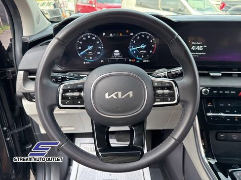 Used 2024 Kia Carnival SX image 40