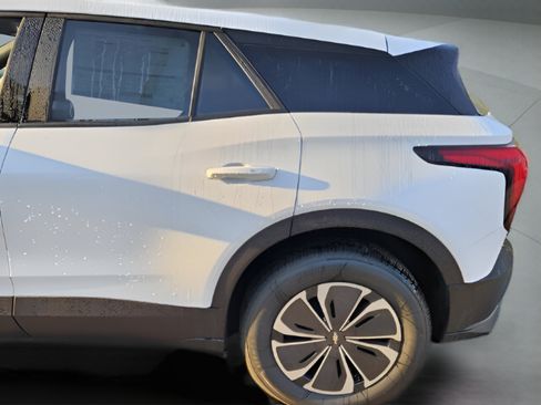 New 2025 Chevrolet Blazer EV LT AWD/4WD image 25