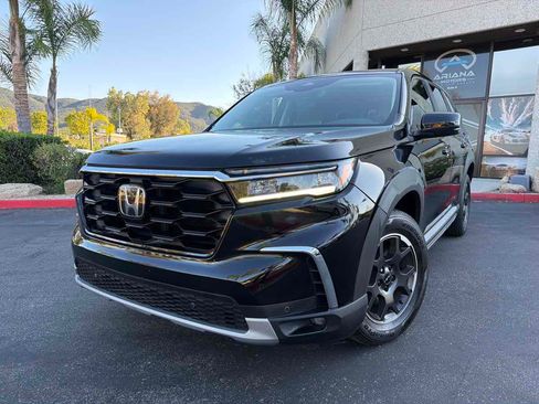 Used 2024 Honda Pilot EX-L image 3
